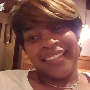 Meet your Posher, Yvette